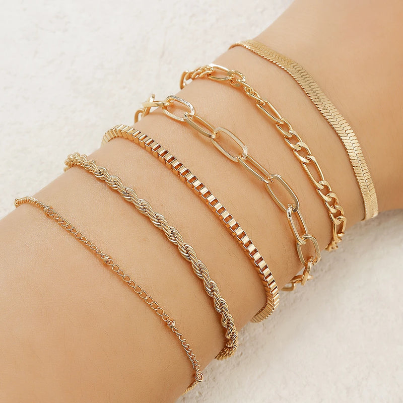 Conjunto de 4 peças de pulseiras de metal com imitação de cobra e strass
