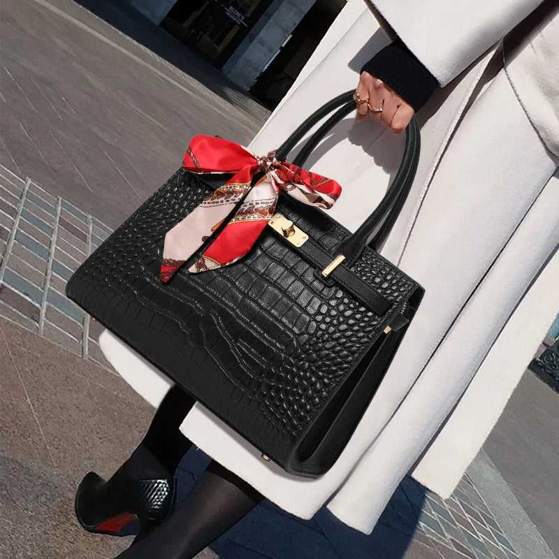 BOLSA DE COURO AIDRANI Q1544